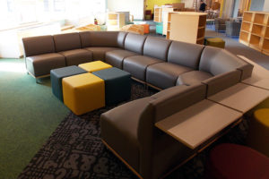 Larson Company - Featured Environments - Learning and Media Center